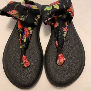 Sanuk Shoes - Sanuk Sandals Sanuk Shoes - Sanuk Sandals